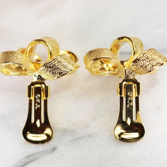 Vintage Kenneth Jay Lane 3-D Bow Clip-On Earrings - Picture 10 of 16